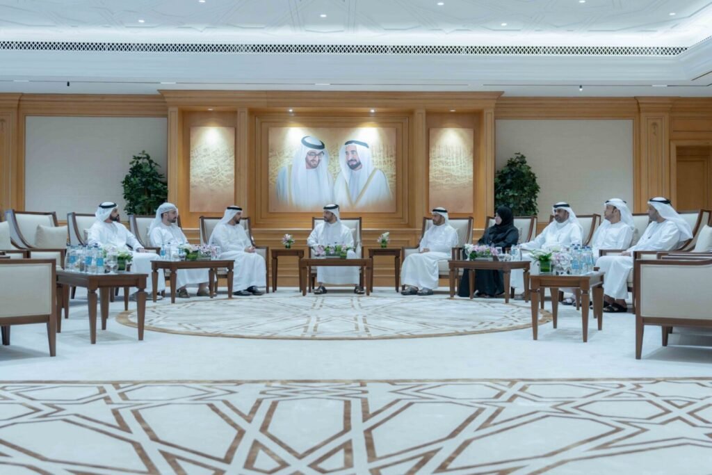 Sultan bin Ahmed receives Al Etihad Credit Director-General