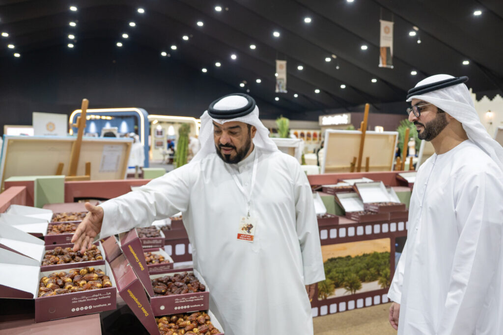 Sultan bin Hamdan bin Zayed visits 5th Al Dhafra Dates Festival