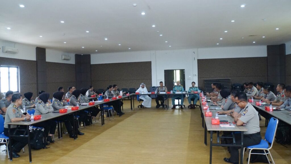 MOI launches Arabic language training for Indonesian peacekeeping forces